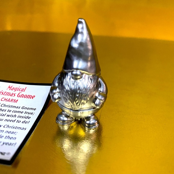 CHRISTMAS GNOME CHARM WISH BOX WITH POCKET CARD CHARM OPENS - Picture 5 of 12